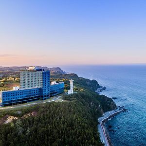 Hotel Tops 10